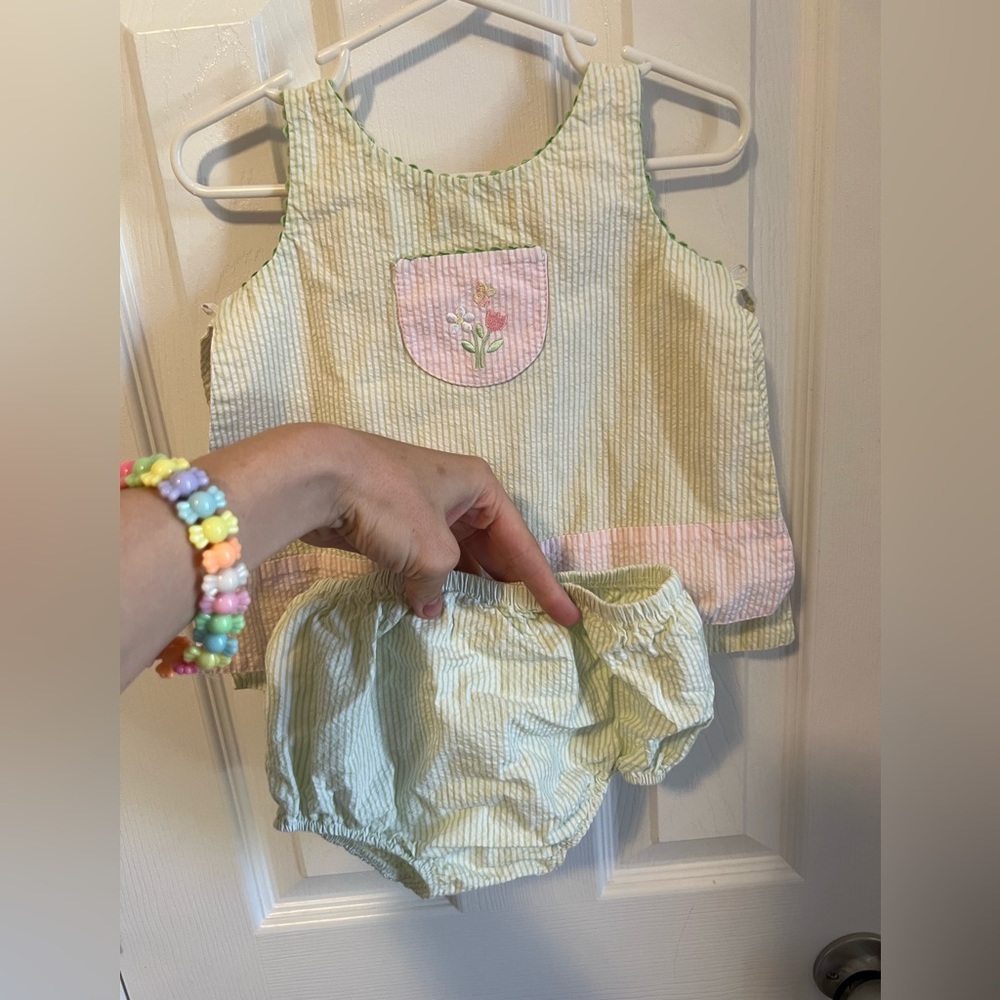Reversible outfit